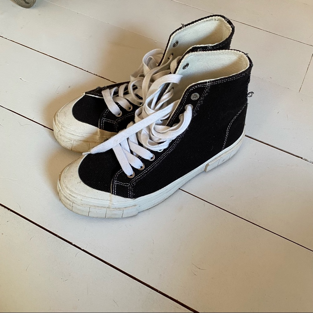 Good News sneakers